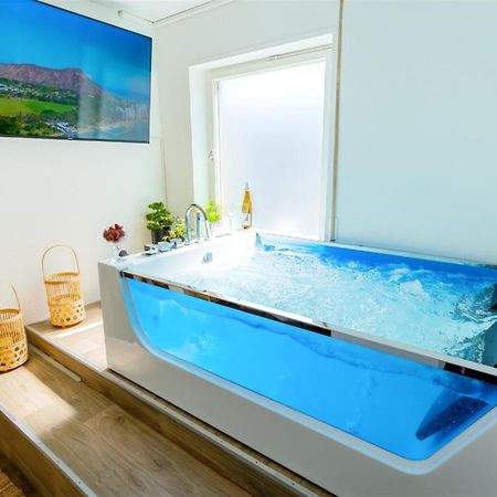 The Big Muenster Fuer Bis Zu 12, Whirlpool, Sauna, Zentral, Tischfussball, Balkon, Gasgrill Ульм Экстерьер фото
