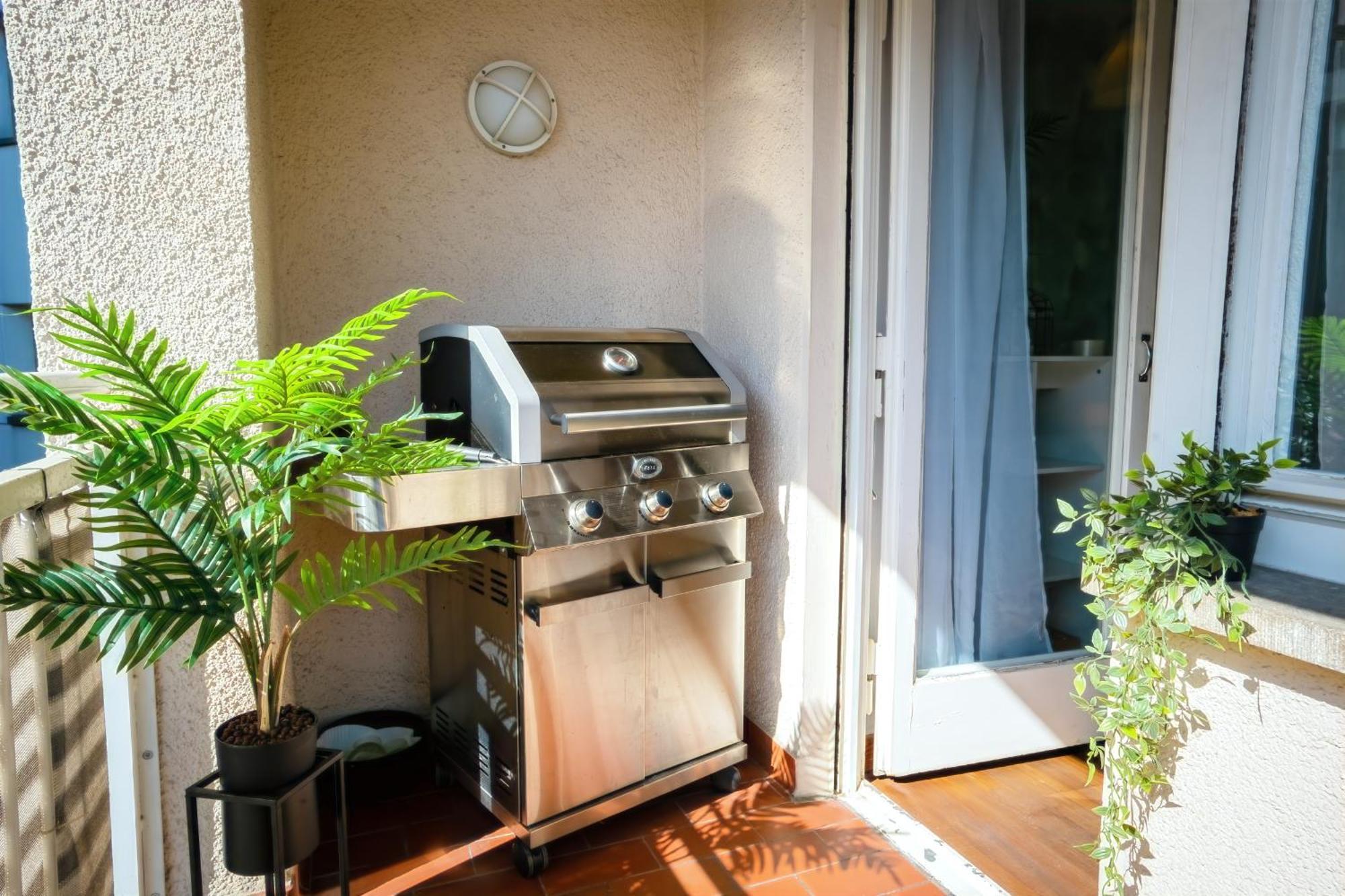 The Big Muenster Fuer Bis Zu 12, Whirlpool, Sauna, Zentral, Tischfussball, Balkon, Gasgrill Ульм Экстерьер фото