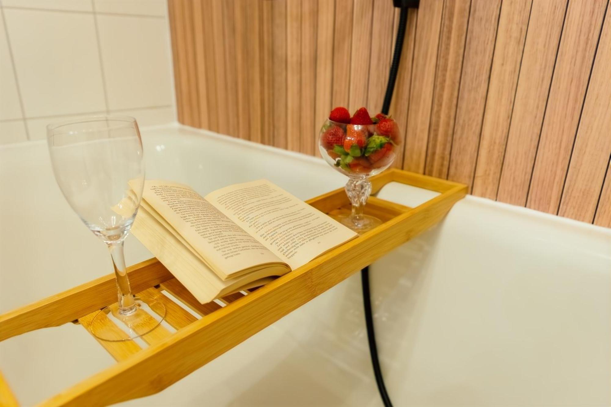 The Big Muenster Fuer Bis Zu 12, Whirlpool, Sauna, Zentral, Tischfussball, Balkon, Gasgrill Ульм Экстерьер фото