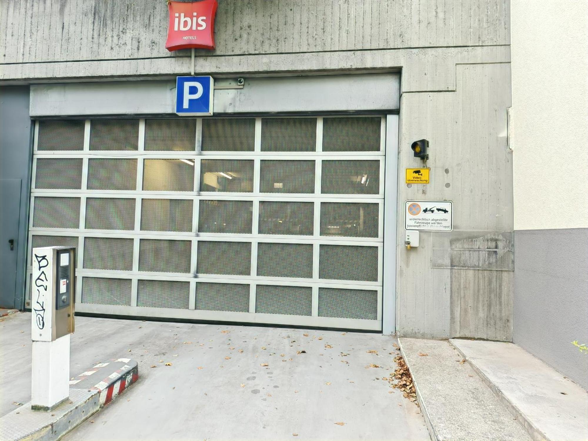 The Big Muenster Fuer Bis Zu 12, Whirlpool, Sauna, Zentral, Tischfussball, Balkon, Gasgrill Ульм Экстерьер фото